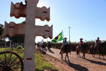 <p>13&ordf; Cavalgada da Trilha dos Santos M&aacute;rtires ter&aacute; in&iacute;cio neste domingo em S&atilde;o Nicolau</p>