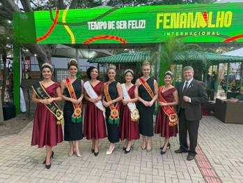<p>Prefeitura de S&atilde;o Nicolau leva cultura, gastronomia e alegria &agrave; Fenamilho Internacional em Santo &Acirc;ngelo</p>