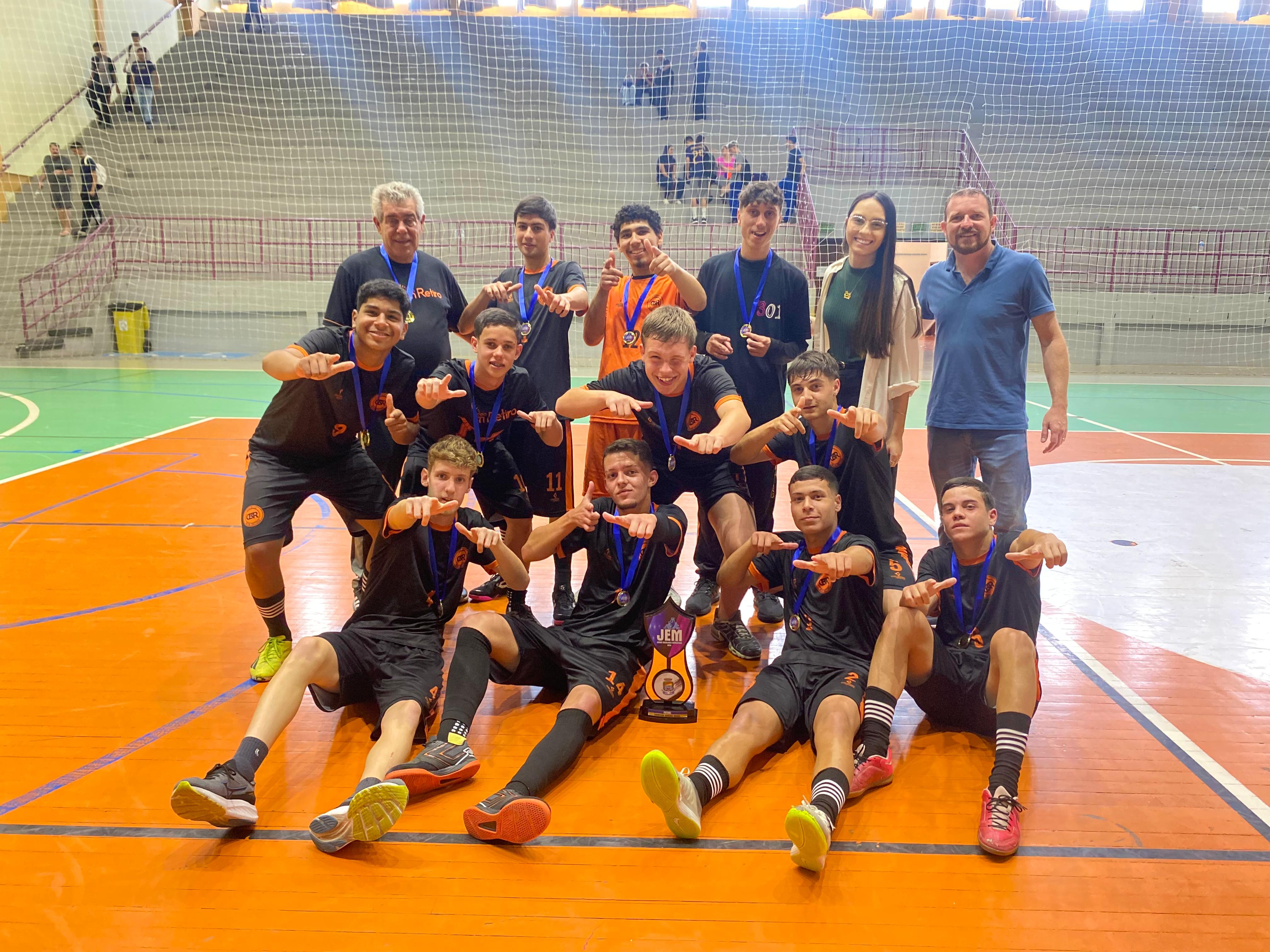 JOGOS ESCOLARES: EVENTO CONTOU COM A PARTICIPAÇÃO DE 1.200 ALUNOS ...
