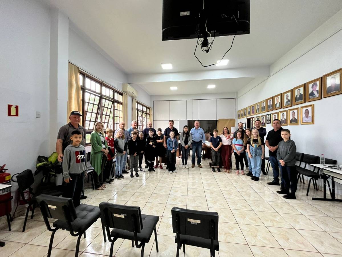 Projeto Autoridade Mirim é realizado em São Pedro do Butiá