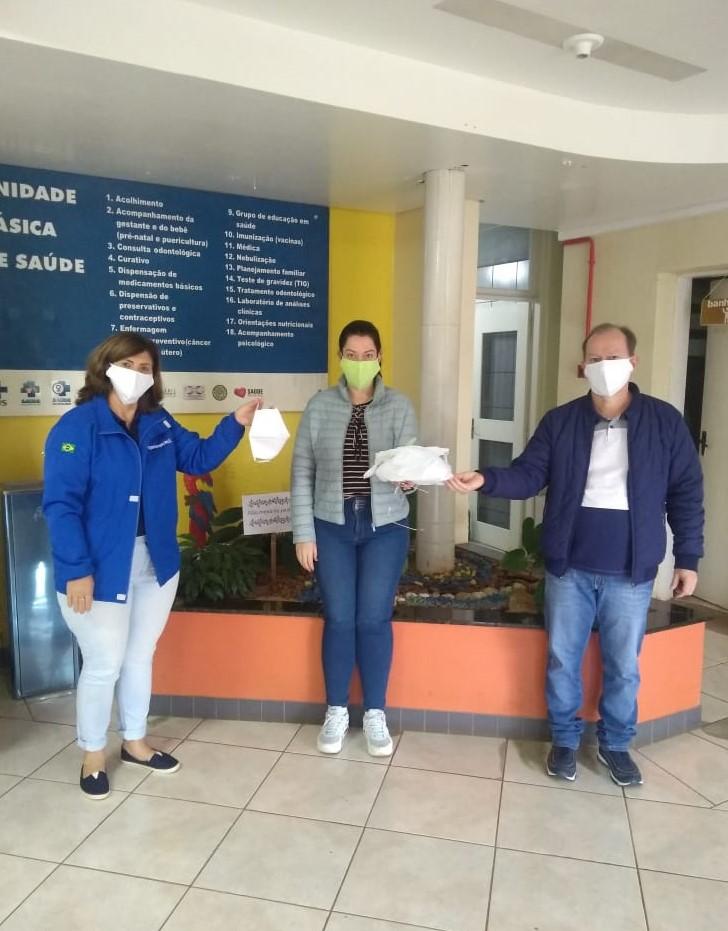 Voluntários de São Pedro do Butiá se Unem, para Confecção de Máscaras