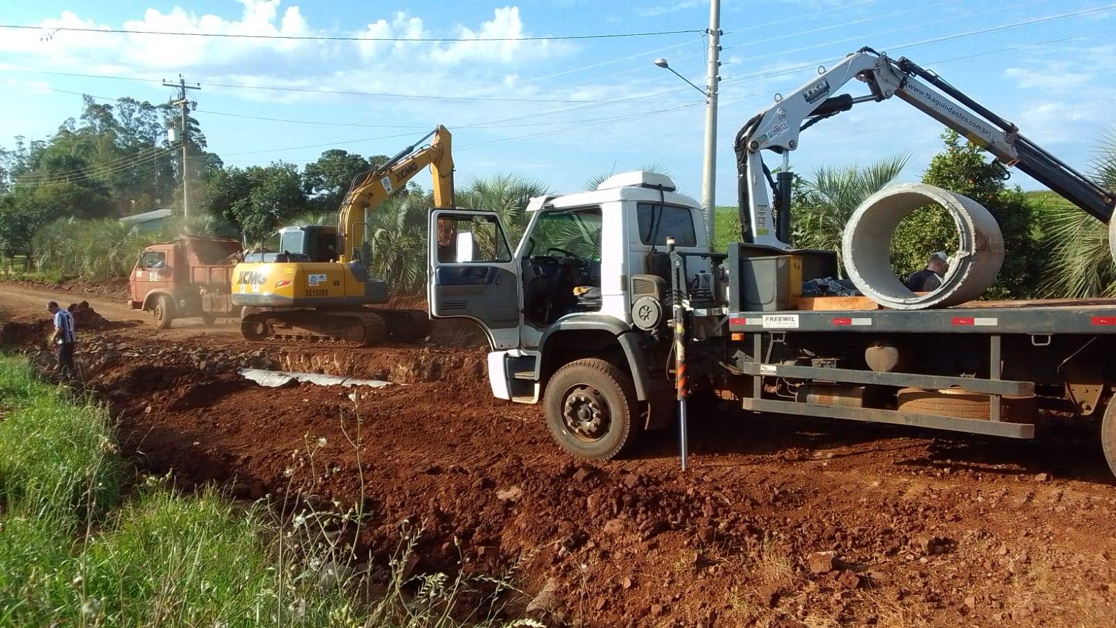 Iniciados os trabalhos para mais uma pavimentação asfáltica na zona rural