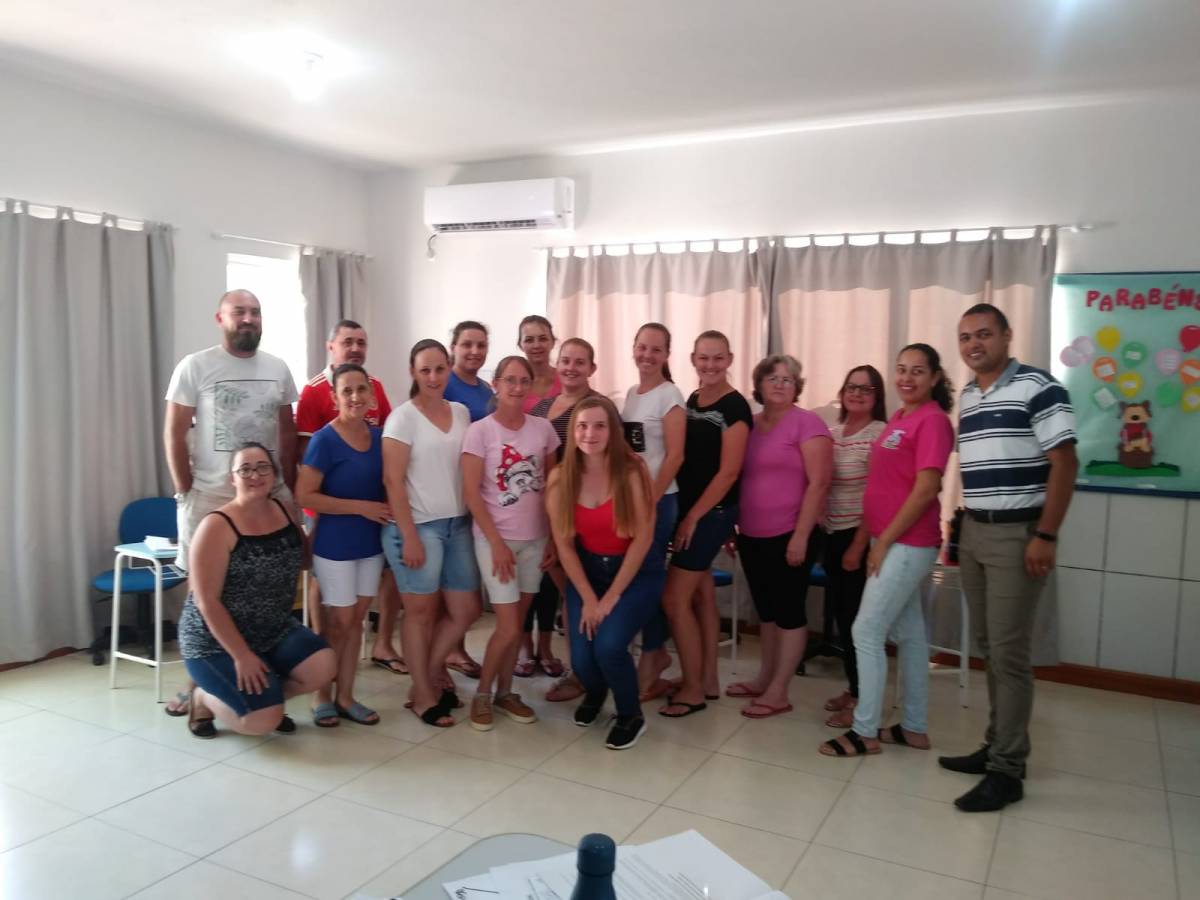 Rede municipal de ensino retorna às atividades 