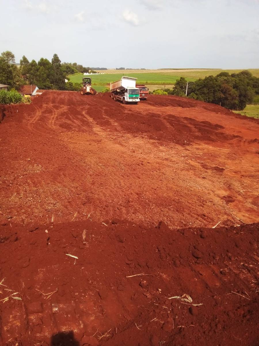 Secretaria de Obras segue realizando trabalhos na área rural do município