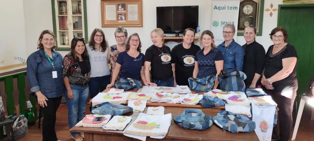 Grupo do CRAS realiza curso em parceria com o SENAR