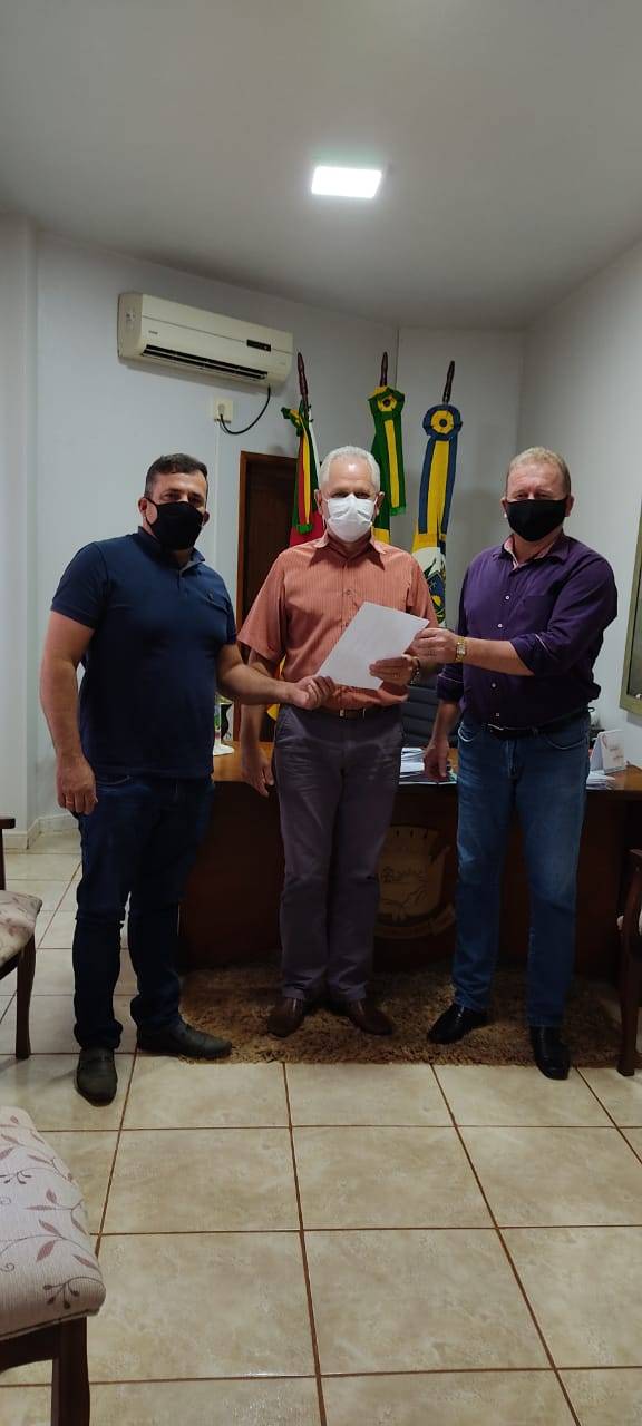 Administração Municipal agradece servidores aposentados