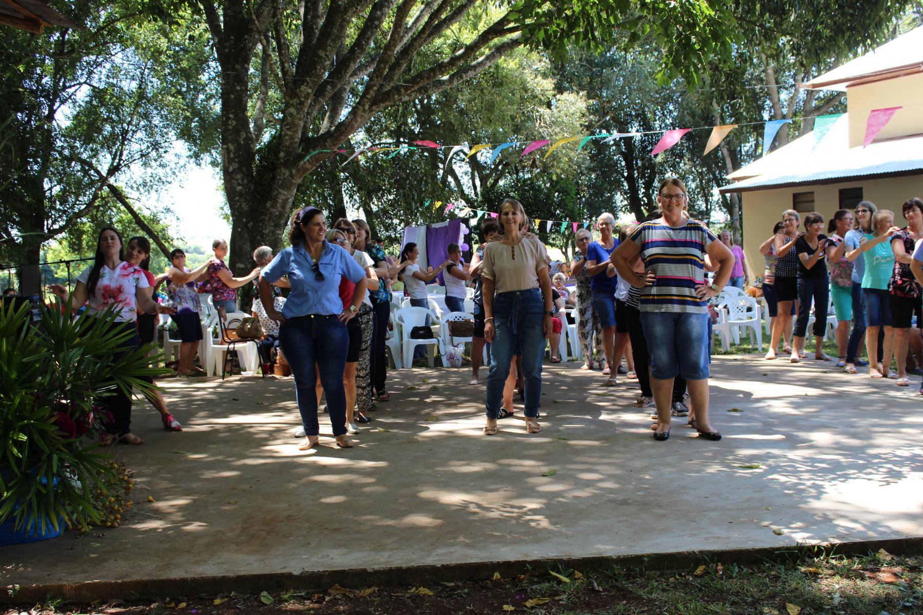 Encontro Municipal em Homenagem a Mulher