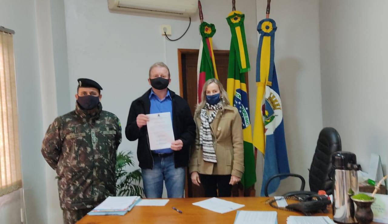 Prefeito é empossado como Presidente da 128º Junta de Serviço Militar