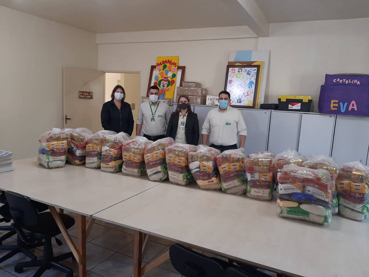 Município recebe doação de cestas básicas