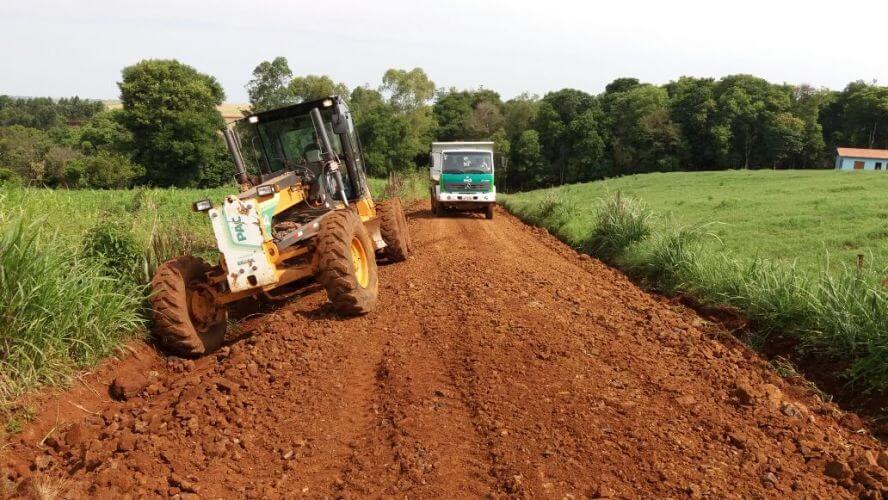 Ensaibramento de Estradas na Santa Teresinha