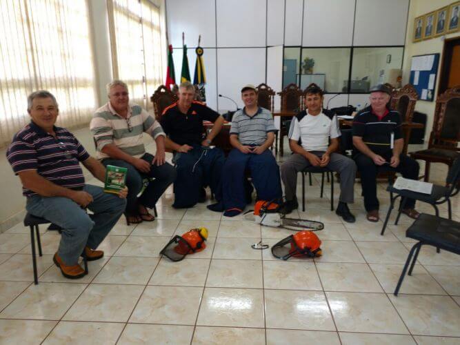 Curso de operadores de motosserra