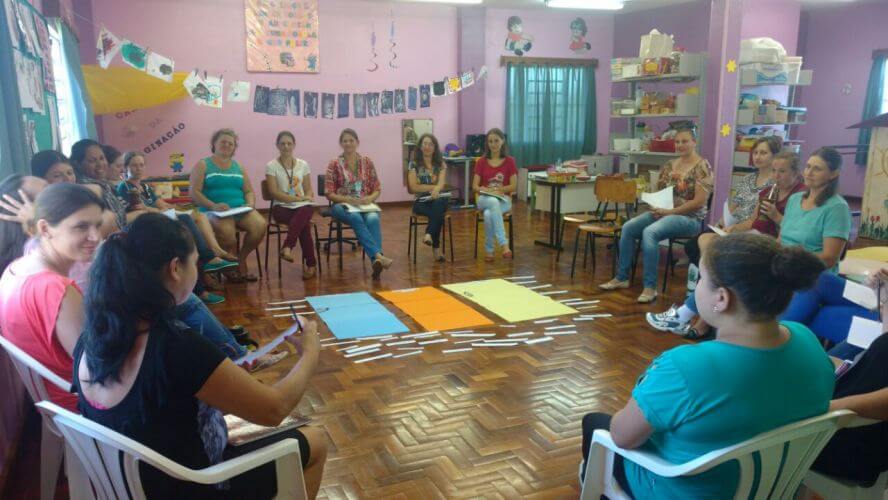REFLETINDO SOBRE A RELAÇÃO FAMÍLIA/ ESCOLA
