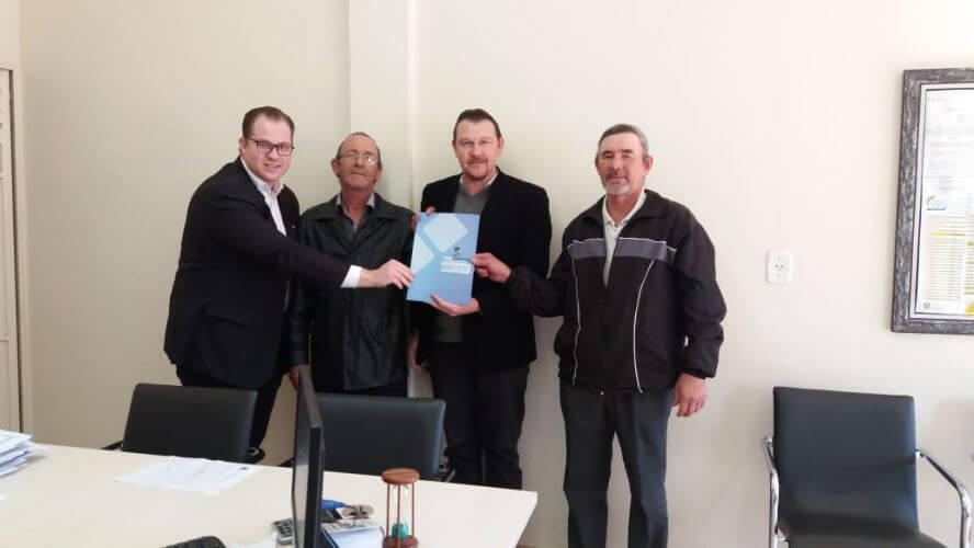 Prefeito cumpre solicitação do Poder Legislativo, para aquisição de área industrial com recursos oriundos de devolução para o Executivo Municipal.