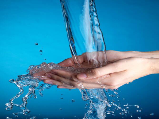 Alerta para o consumo excessivo de água