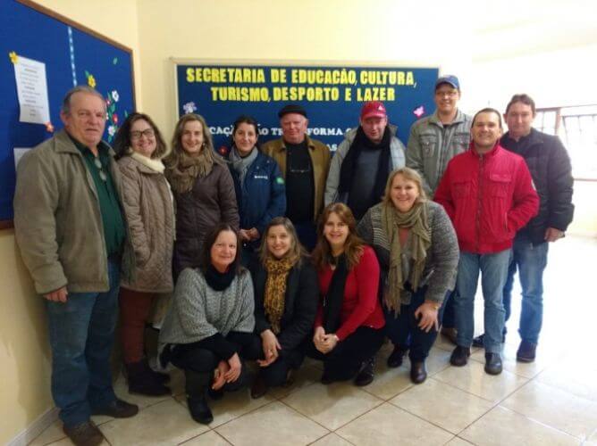COLETA SELETIVA DO LIXO EM SÃO PEDRO DO BUTIÁ