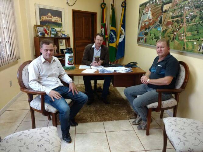 Deputado deposita valor final para o Ginásio municipal