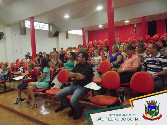 ABERTURA DO ANO LETIVO NA ESCOLA MUNICIPAL SÃO FRANCISCO DE BORJA