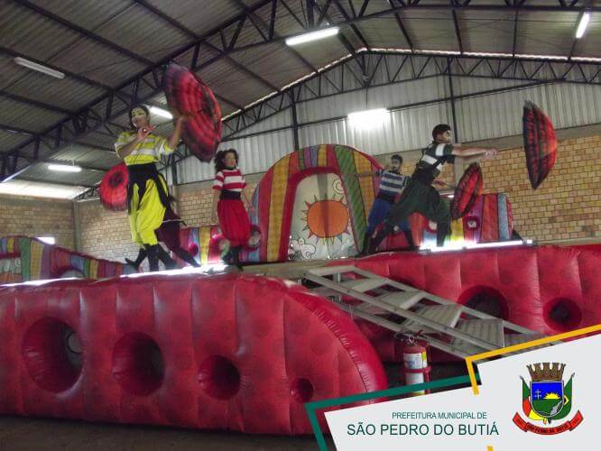 CARAVANA RGE LEVA AÇÕES EDUCATIVAS AMBIENTAIS A ESTUDANTES DE SÃO PEDRO DO BUTIÁ