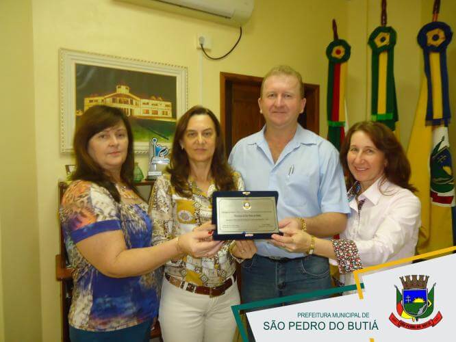 MUNICÍPIO DE SÃO PEDRO DO BUTIÁ RECEBE PRÊMIO DE DESTAQUE NO ATENDIMENTO À EDUCAÇÃO INFANTIL