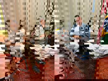 <p>PREFEITO FERNANDO MATTES MACHRY RECEBE VISITA DOS IDEALIZADORES DO INSTITUTO XAM&Acirc;NICO SOL DAS MISS&Otilde;ES</p>